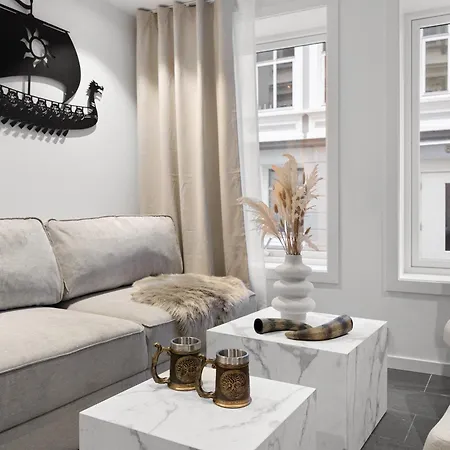 Renovated 2024 - Viking Inspired - Behind Bryggen Apartment Bergen Exterior photo