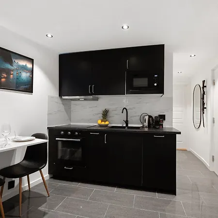 Renovated 2024 - Viking Inspired - Behind Bryggen Apartment Bergen Exterior photo